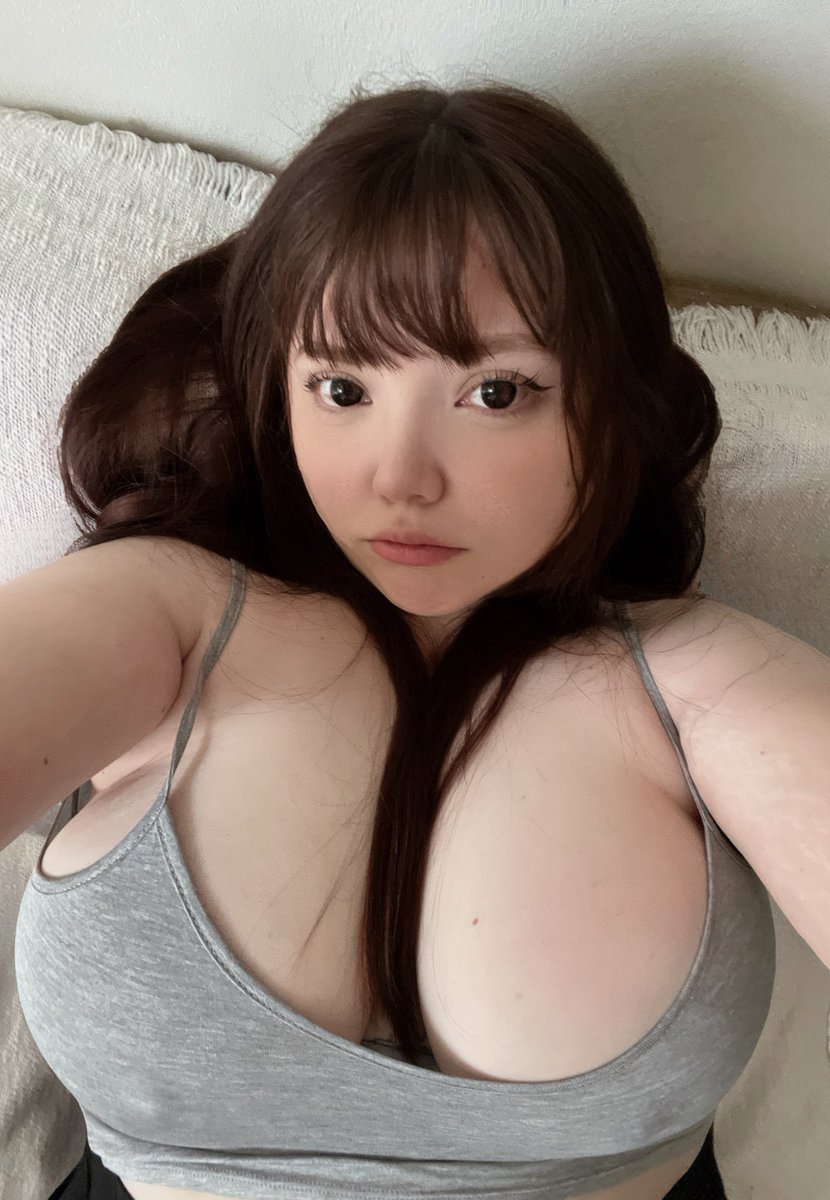 ceoofgothicc's tweet photo. HAIII (say it back) https://t.co/dUPpMXszwq