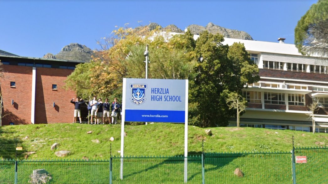 While you are busy dissecting the arrest of the four people charged with recruiting South Africans to the Russian military, take note that there’s a school in Cape Town that actively and openly prepares pupils to join the Israeli Defence Force.