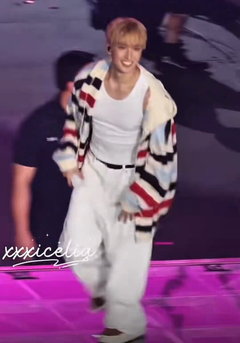 🌻 for rockstar dokyeom tweet media