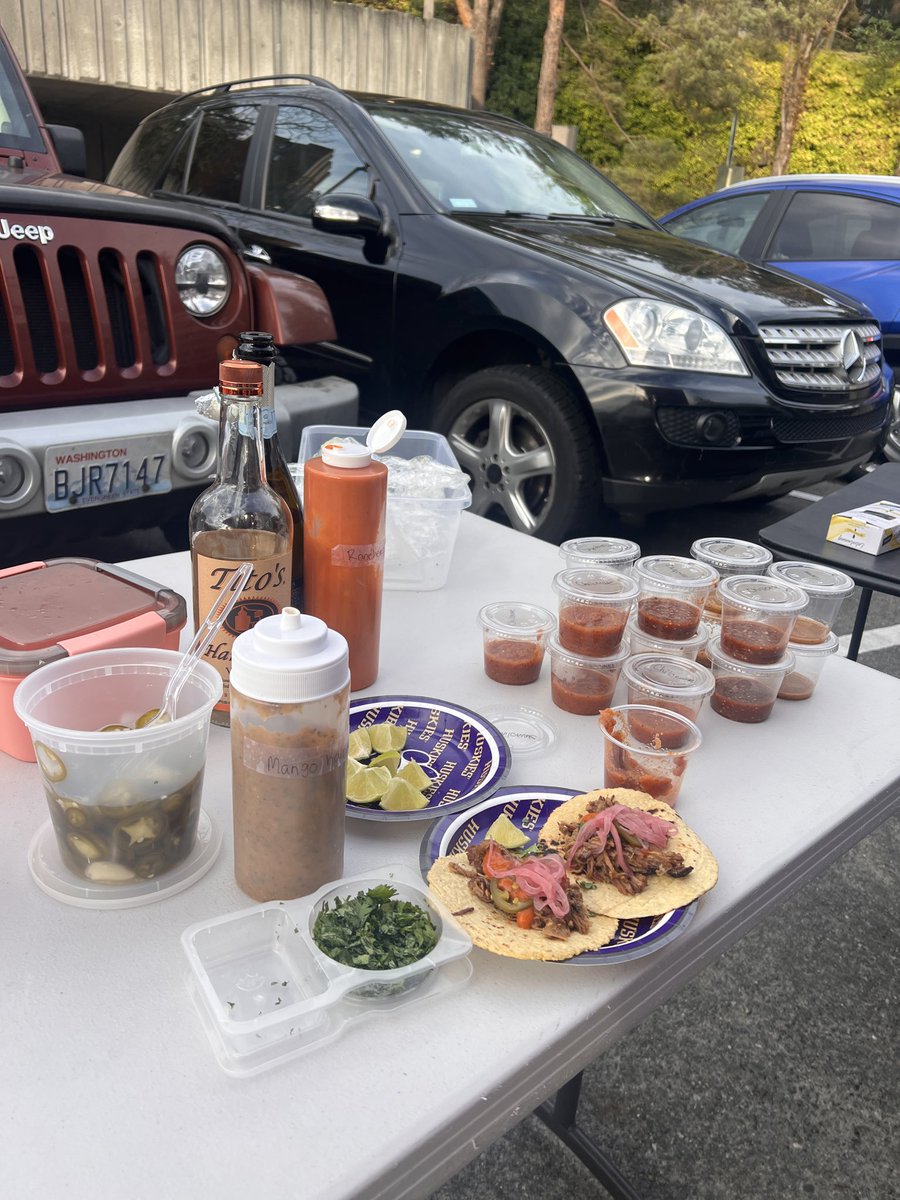 360Kyle's tweet image. Carnitas 🐷