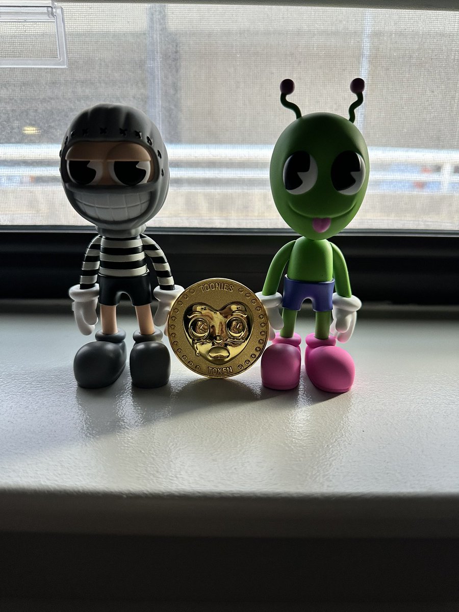 👑Royalty👑 tweet media