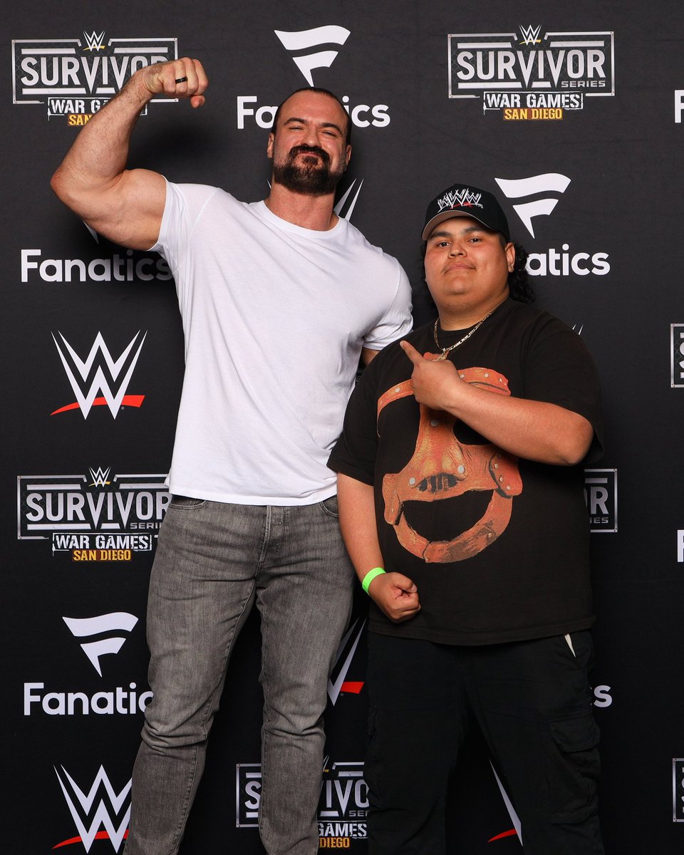 BootyAbductor's tweet photo. Big shoutout to @DMcIntyreWWE for taking time out of his day to take some photos with his fans today. We discovered a conspiracy within @Fanatics. They are hiding all the Drew McIntyre merch to force us to to buy @CodyRhodes merch!!!!!! We need to fix this @WWE #WeWantDrewMerch https://t.co/g7DyKQPXDL