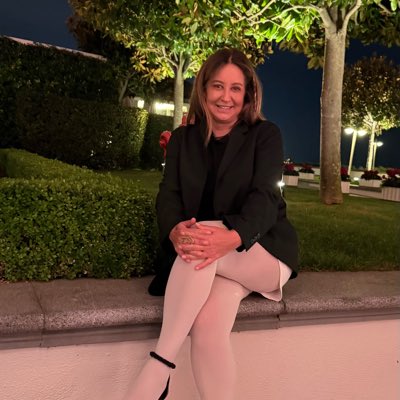 burcubulutcan's tweet photo. #YeniProfilResmi https://t.co/6yyfLaTKRa
