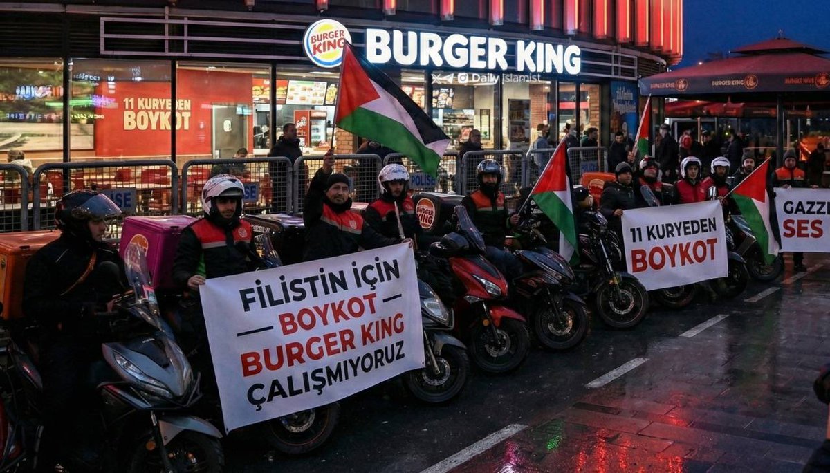 🔴 Başakşehir’deki Burger King şubesi önünde 32 gündür devam eden boykot nöbeti sonucunda 11 kurye şube ile çalışmayı bıraktı.