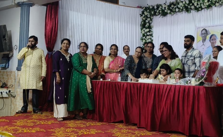 माझ्या प्रभागातील सेक्टर ९ येथील सौ. सायली सुभाष चव्हाण ह्या सायन रुग्णालय येथे परिचारिका म्हणून कार्यरत होत्या. आरोग्य क्षेत्रात तब्बल ३५ वर्षे केलेली निःस्वार्थ सेवा प्रेरणादायी आहे. यावेळी सेवानिवृत्त समारोह प्रसंगी उपस्थित राहून आनंदी व निरोगी आयुष्यासाठी शुभेच्छा दिल्या.