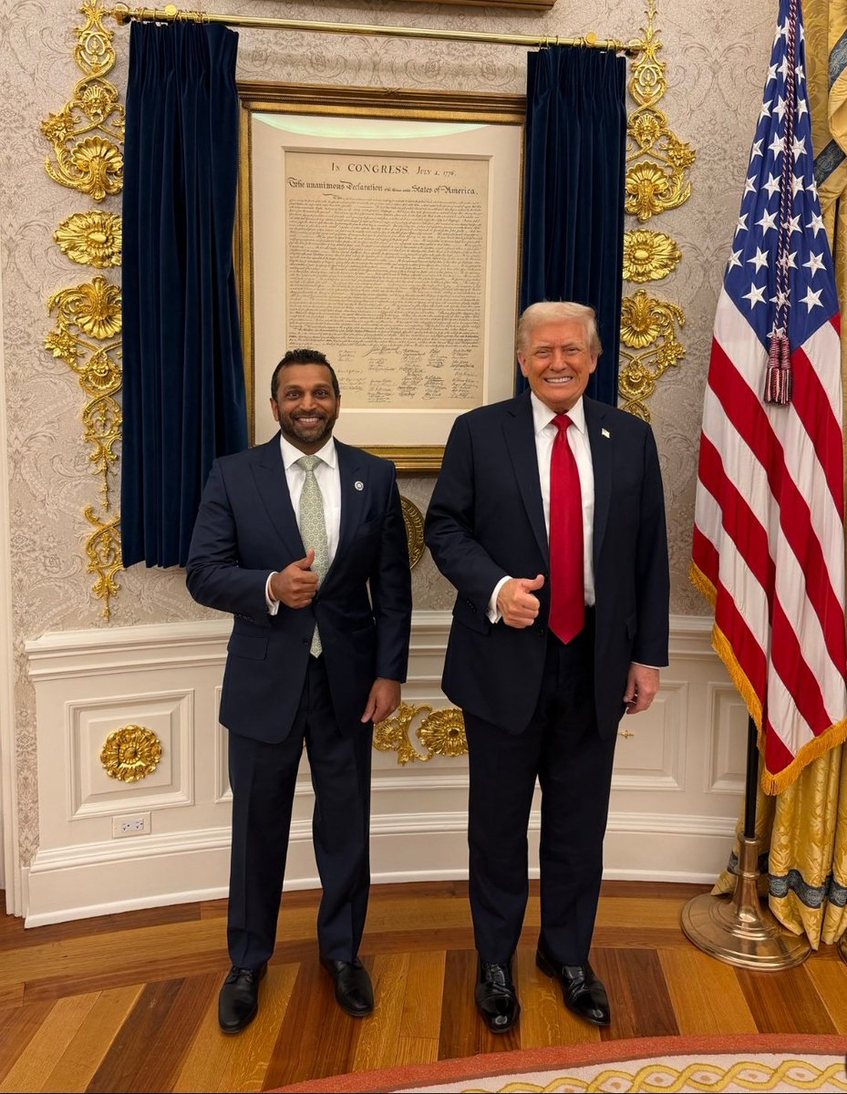 LPoliticia22333's tweet image. Give me a thumbs up👍❤ if you support Kash Patel!!