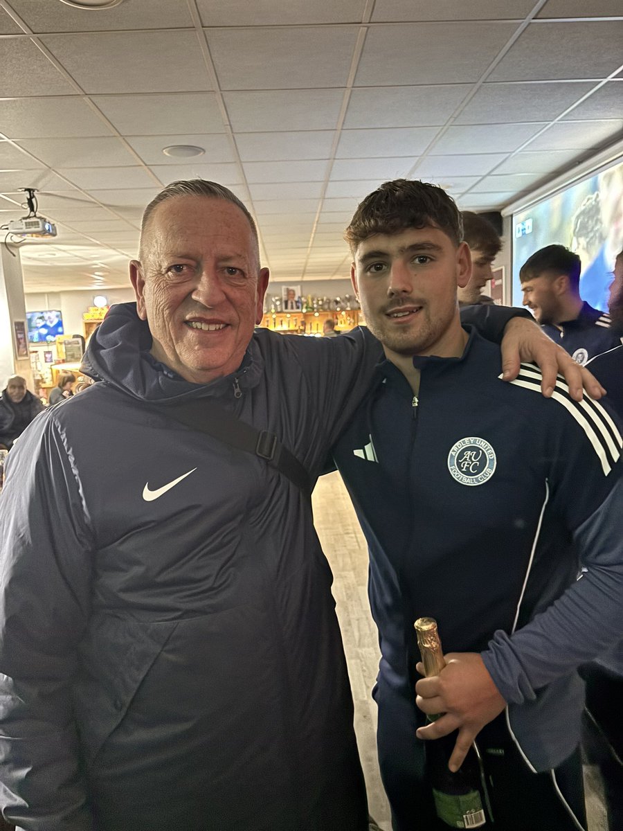ardleyunitedfc's tweet photo. 🏆 MAN OF THE MATCH 🏆

Today’s @isisrescue man of the match was Alfie Dunn 👏 https://t.co/i0PIDGtSBD