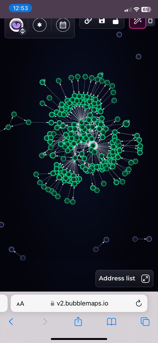 SPACE_P3NGUIN's tweet image. This is the Bubblemaps of our dev wallet ⬇️ 

Every green dot = one real buyer who received #P3NGUIN directly from the team during relaunch.
No presale wallets. No bundlers. No snipers. Just straight OTC distribution to hundreds of you!

This is what fair looks like on-chain 🐧🩵