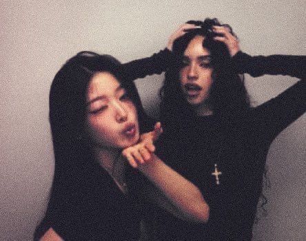 Anapoetryy's tweet image. 