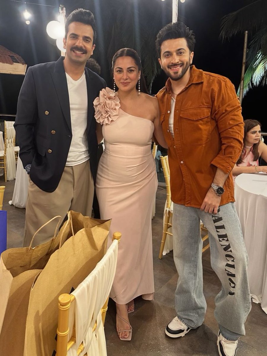 shreya_kambli's tweet photo. Reunion of kb trio🫶😭

#DheerajDhoopar #ManitJoura
#ShraddhaArya https://t.co/vKeev2p2hu