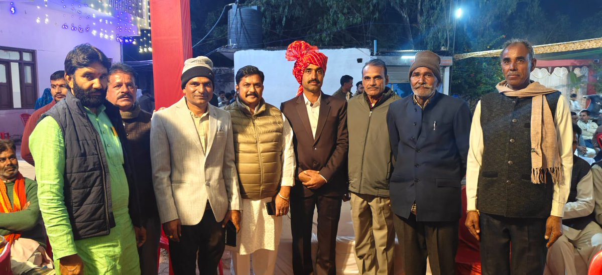 DrKPSinghYadav's tweet image. अशोकनगर से बगुलया गार्डन में पूर्व सरपंच सलमाई श्री दलबीर सिंह यादव जी के सुपुत्र एवं पूर्व सरपंच रामवीर सिंह यादव सेमरी टंकी की सुपुत्री के शुभ विवाह समारोह में सम्मिलित होकर शुभकामनाएं प्रेषित की