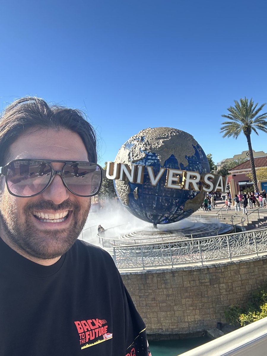 Rob_Volpe's tweet image. I&apos;m beyond thrilled to add this to my collection! The fusion of Christmas spirit and Universal Studios&apos; awesomeness is pure magic. Marty McFly would be stoked to be here on a holiday ride! #backtothefuture #universalorlando #80schristmas #christmasspirit