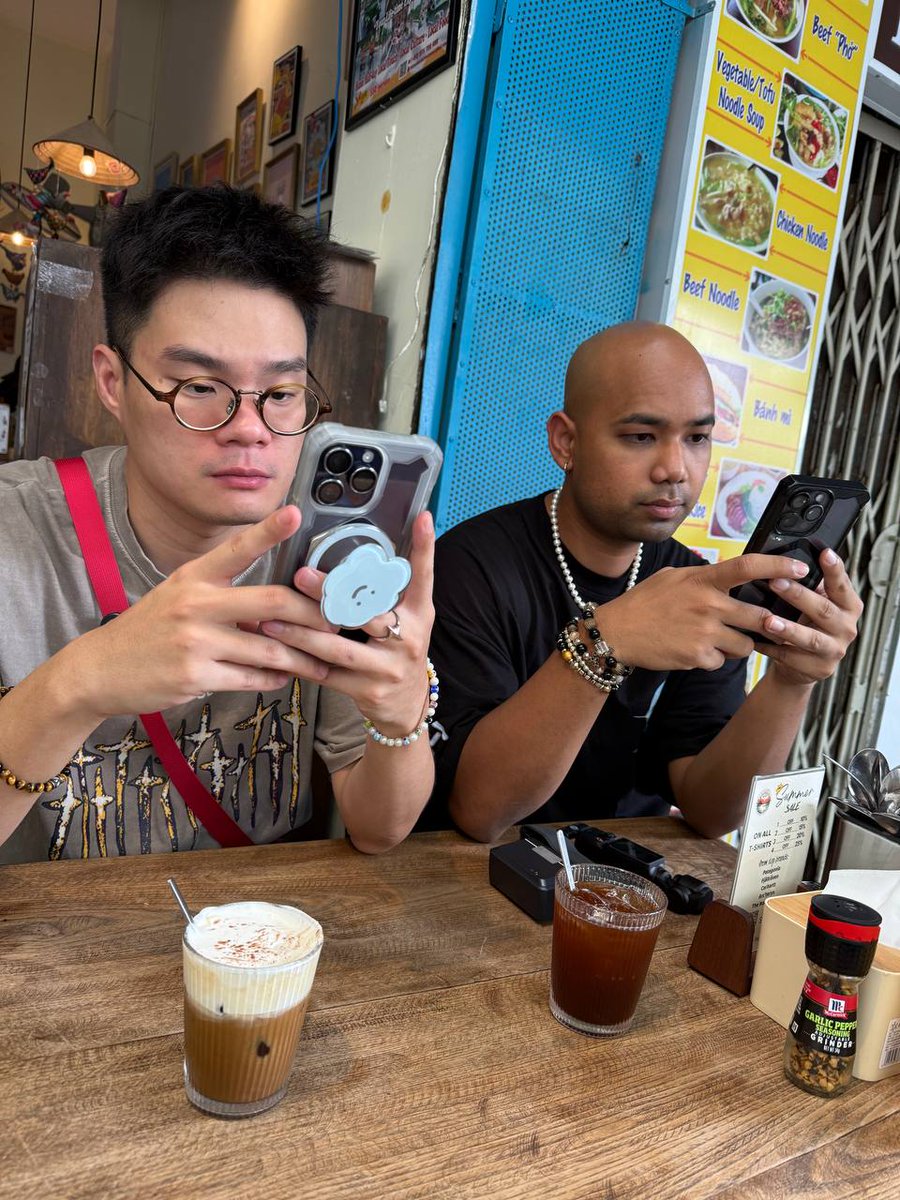 pukerrainbrow's tweet image. Learn to repurpose content.

Every time you read something, take a moment to digest it and then add your insights.

Each time you do this, your perspective evolves because you&apos;re more familiar with and knowledgeable about the topic.

Breathing new life into your content.