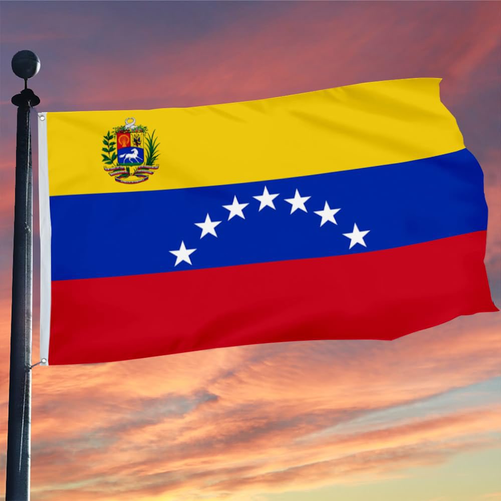 gustav0cardenas's tweet photo. 📌República de Venezuela

📌Bandera de 7 estrellas

📌 Escudo de armas con caballo clásico https://t.co/j8gLYkbQJA