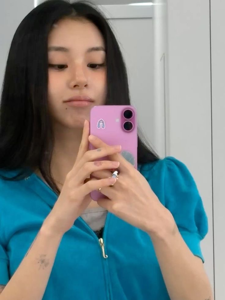 chaeyoung daily tweet media