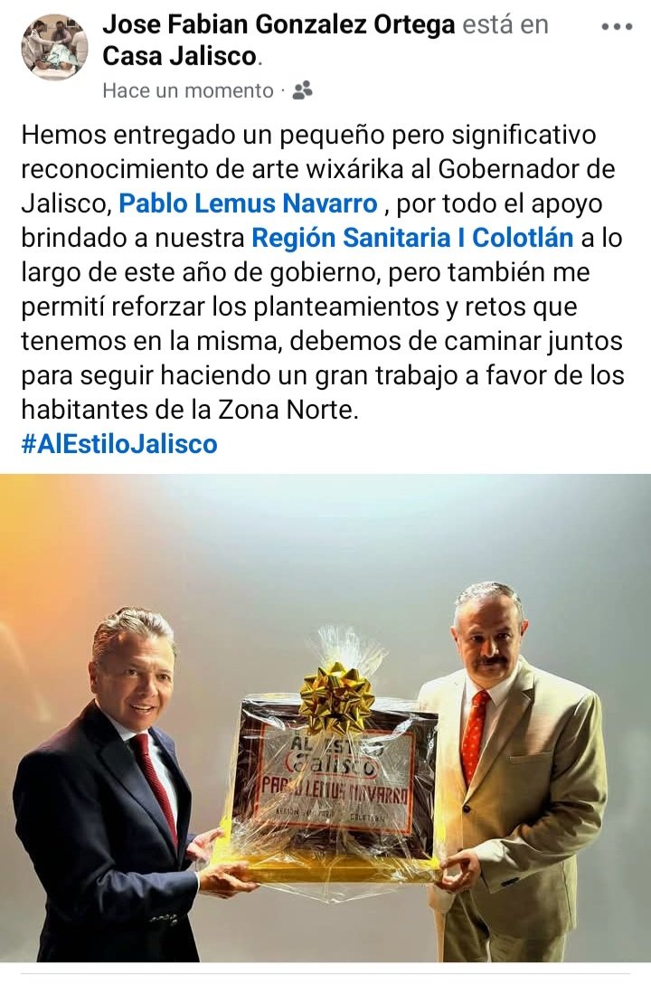 Hemos entregado un pequeño pero significativo reconocimiento de arte wixárika al Gobernador de Jalisco, <a href="/PabloLemusN/">Pablo Lemus Navarro</a>,  por todo el apoyo brindado a nuestra @Región Sanitaria I Norte Colotlán a lo largo de este año de gobierno.