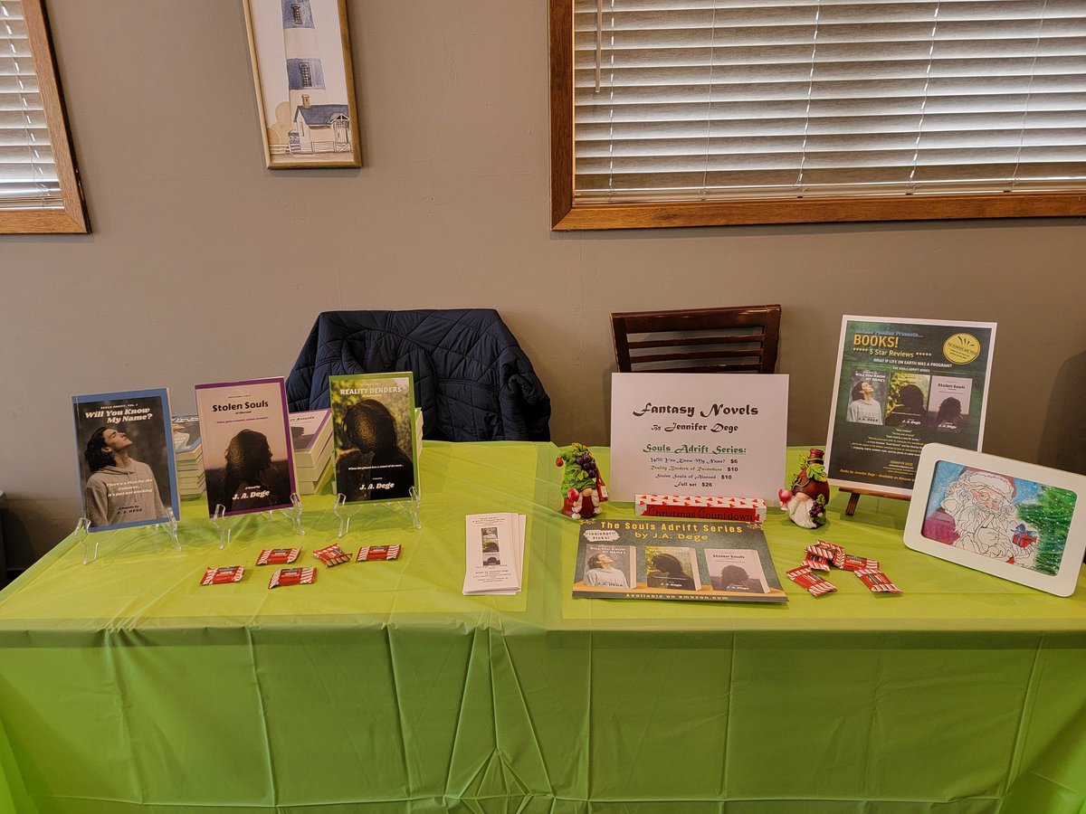 Today, I'm at 3 Sons Selzer in downtown Litchfield at their Hoppy Holiday Market!