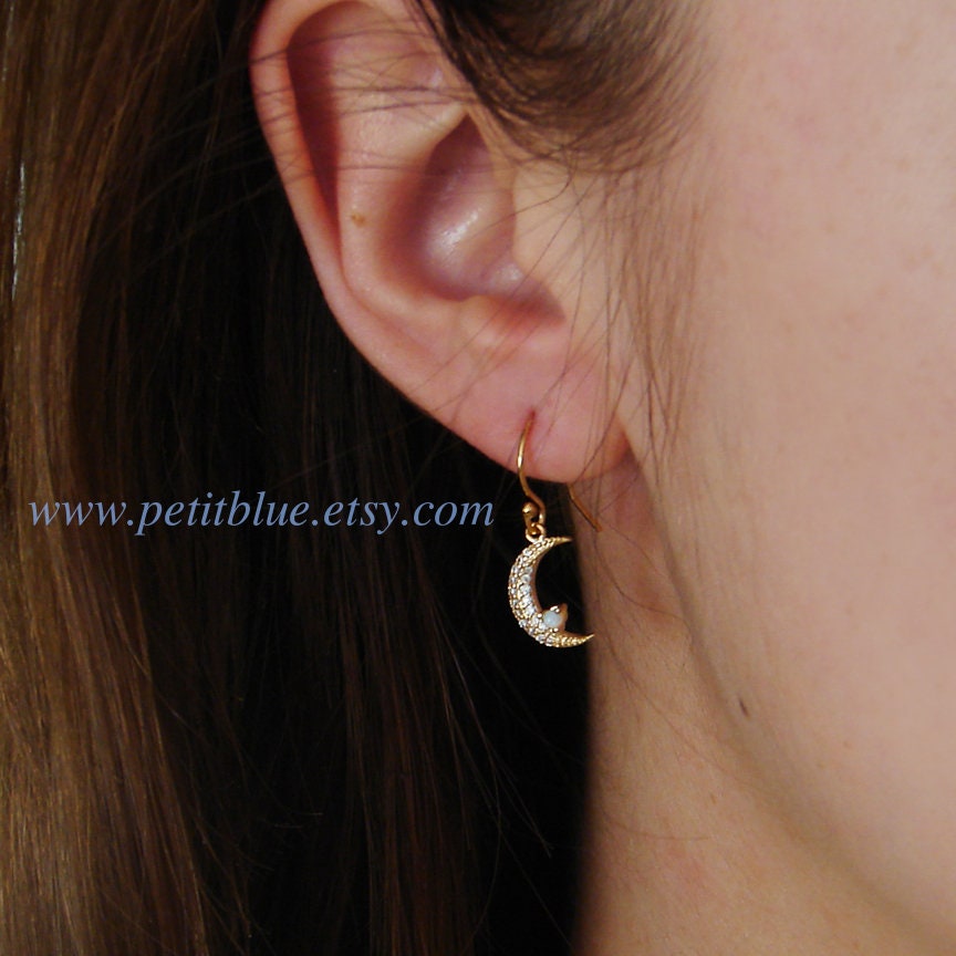 JewelryByMikako's tweet image. Celestial Opal Earrings ~ Moon and Star Earrings ~ Tiny Opal Earrings ~ Dainty Crescent Moon ~ Opal Star ~ Gift for Her ~ October Birthday tuppu.net/8bcf3e77  #OpalEarrings