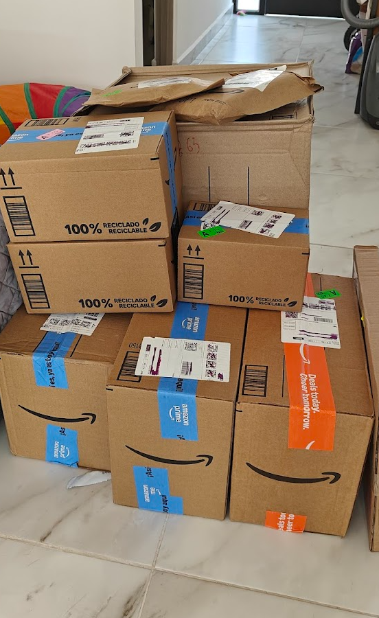 Stream cumpleañero abriendo regalos!!! 
Creo que nunca había recibido tantos en un solo cumpleaños, muchas gracias 🎂🎁🥹✨