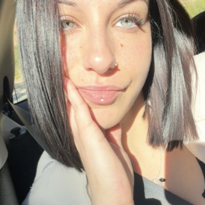al final no me queda tan mal el pelo negro jjj🥸
#NuevaFotoDePerfil