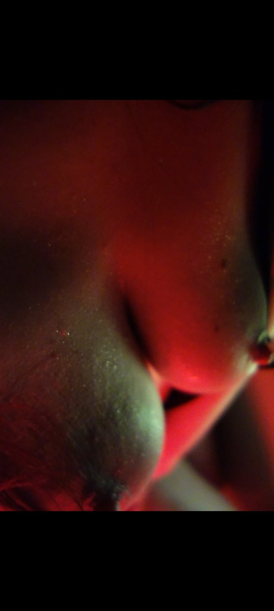 Blue Luna (+18) tweet media