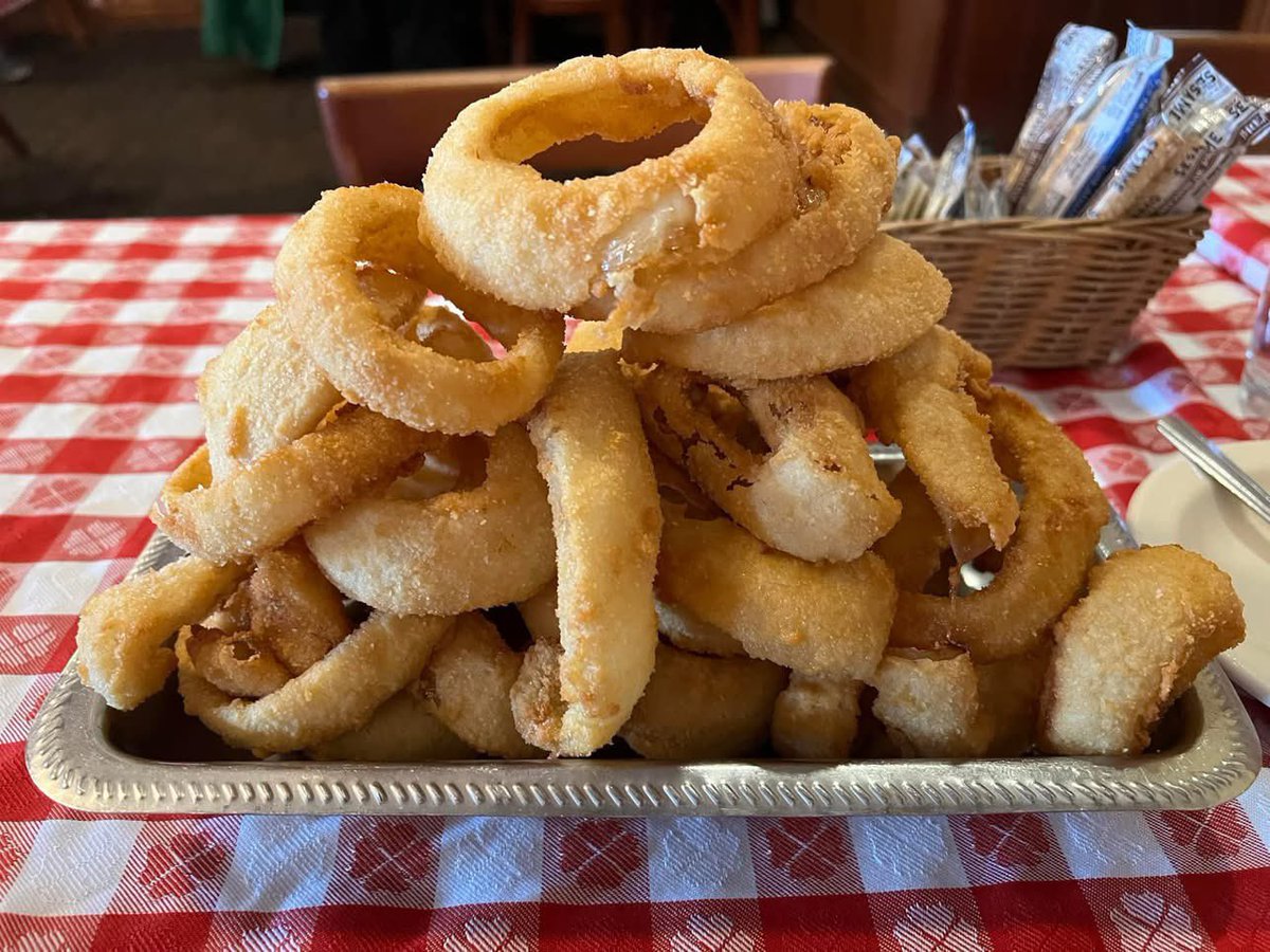 Merichka's Rest. tweet media