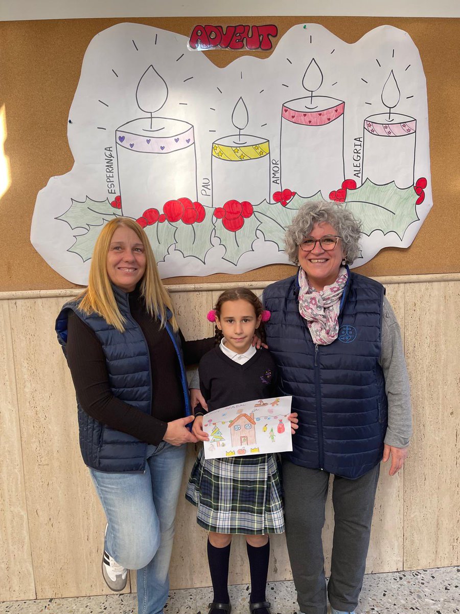 La Mariam ha estat la guanyadora del concurs de dibuix de la minuta del menjador.
Felicitats, artista! 
El teu dibuix ens ha encantat i aviat es convertirà en la nova imatge del nostre menjador. Moltes gràcies per la teva creativitat! 
#EducantelCORdelacomarca