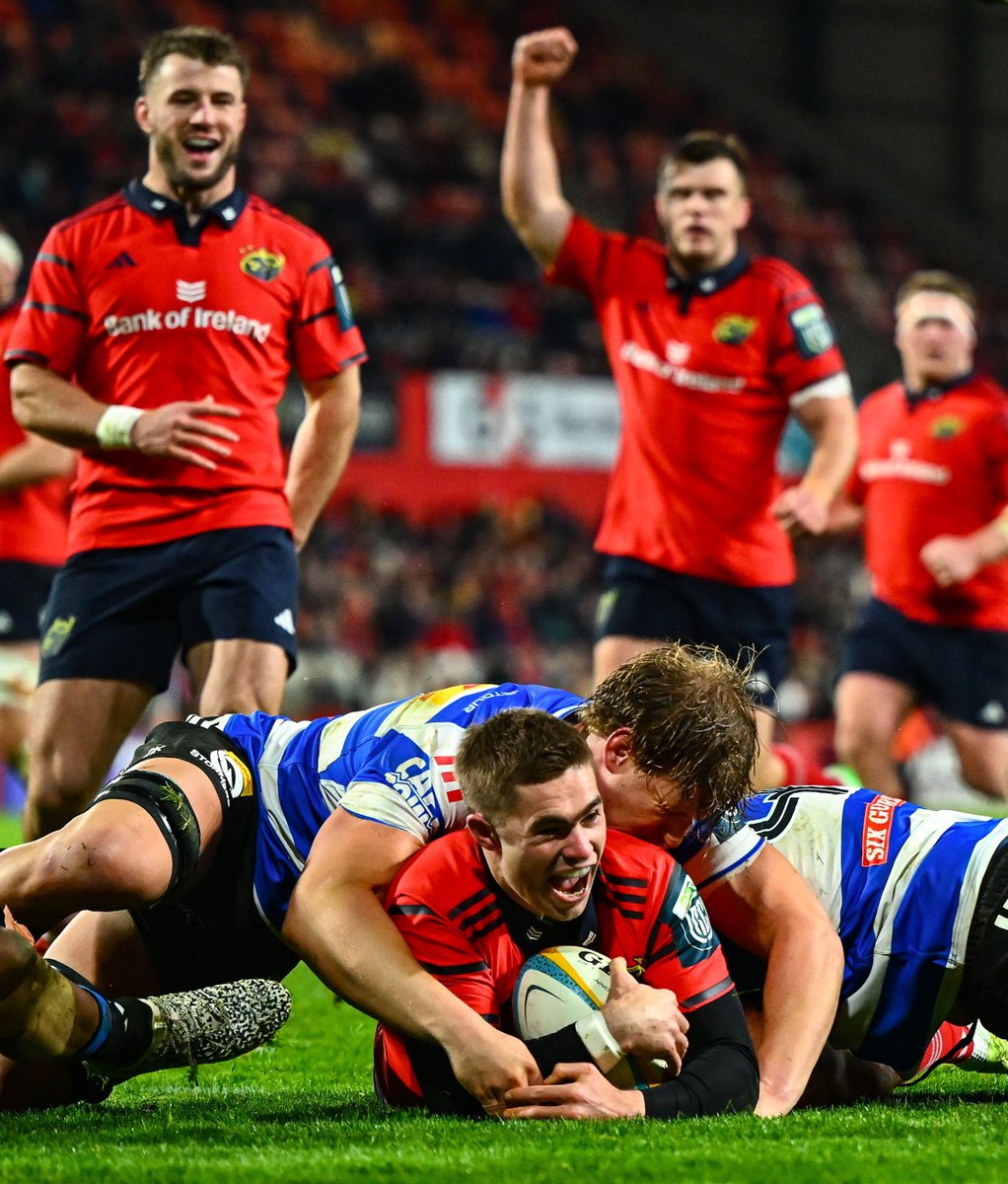 ckDigComms's tweet photo. ๐ Munster Rugby lead DHL Stormers 21-6 at half-time in entertaining top-of-the-table @URCOfficial clash at Thomond Park. Home side with 3 tries through Tadhg Beirne, John Hodnett and Jack Crowley โคต๏ธ
#LLSport #MunvSto ๐๏ธ https://t.co/s7M7tpYyrL