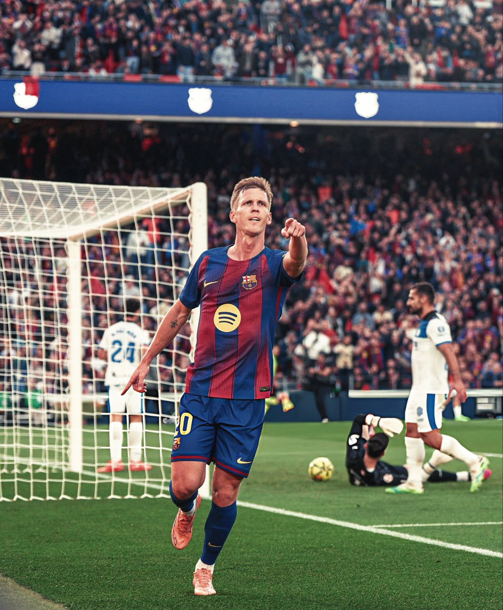 barca_divine tweet media