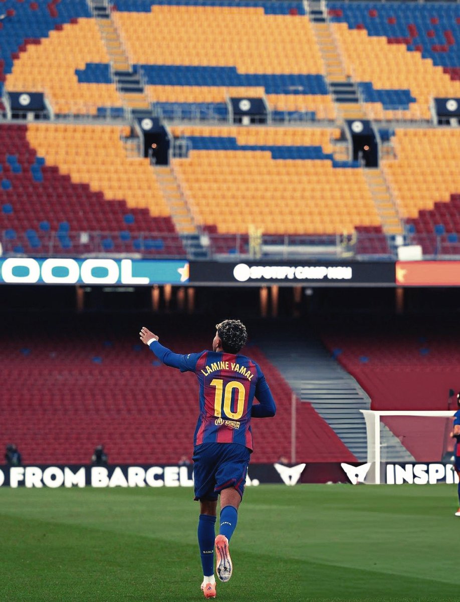 barca_divine tweet media