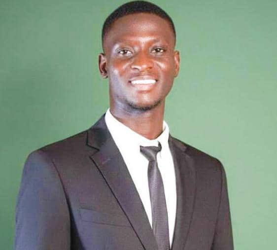 CampusHypeCrew's tweet image. Kwame Atta Frimpong has emerged as the Valedictorian of the 17th Congregation Ceremony of the University of Mines and Technology (UMaT), graduating with an exceptional CWA of 91.58 in BSc Geological Engineering.

He also makes history as the first Valedictorian from the School of…