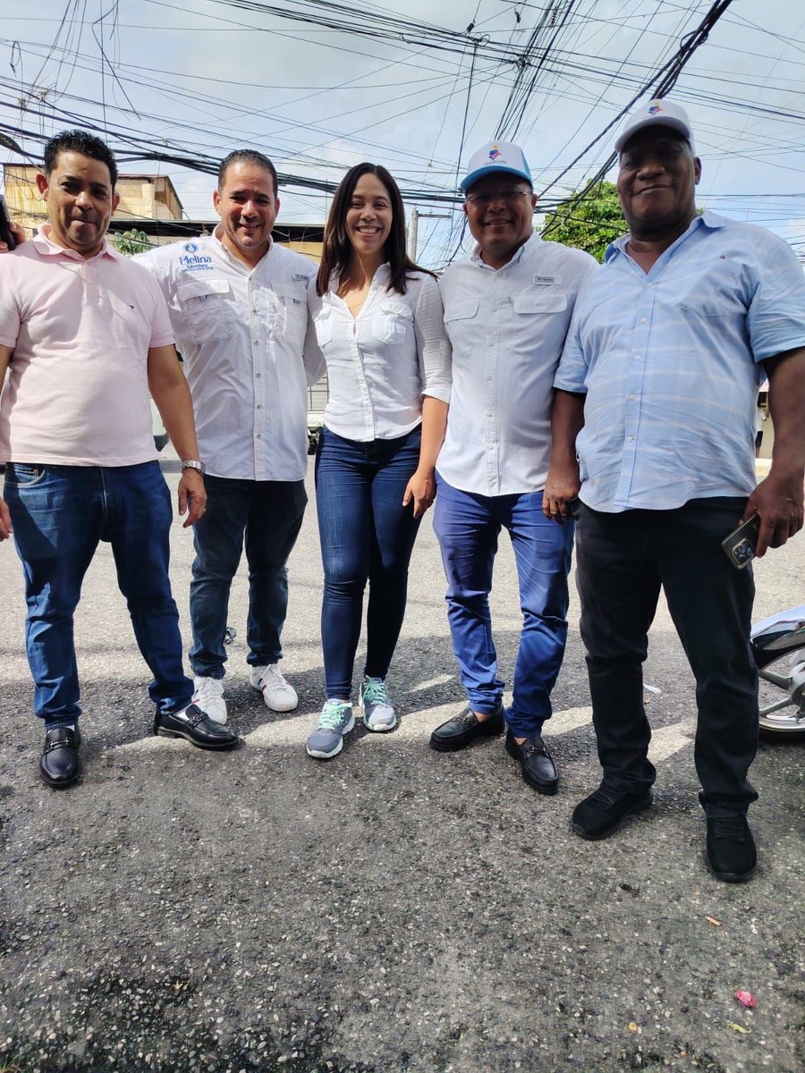 melinasanchezt's tweet image. ¡Estamos en las calles! VERIFICATE  en el @PRM_Oficial : enlace: 
verificate.prm.do