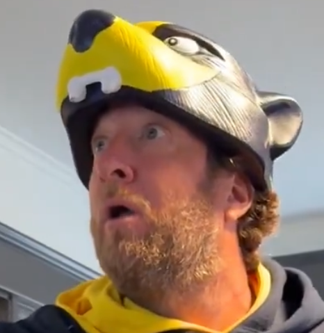 JamalDimebagger's tweet photo. @stoolpresidente Right next to this one 😭😭😭😭😭😭 https://t.co/O92uaXdrF7