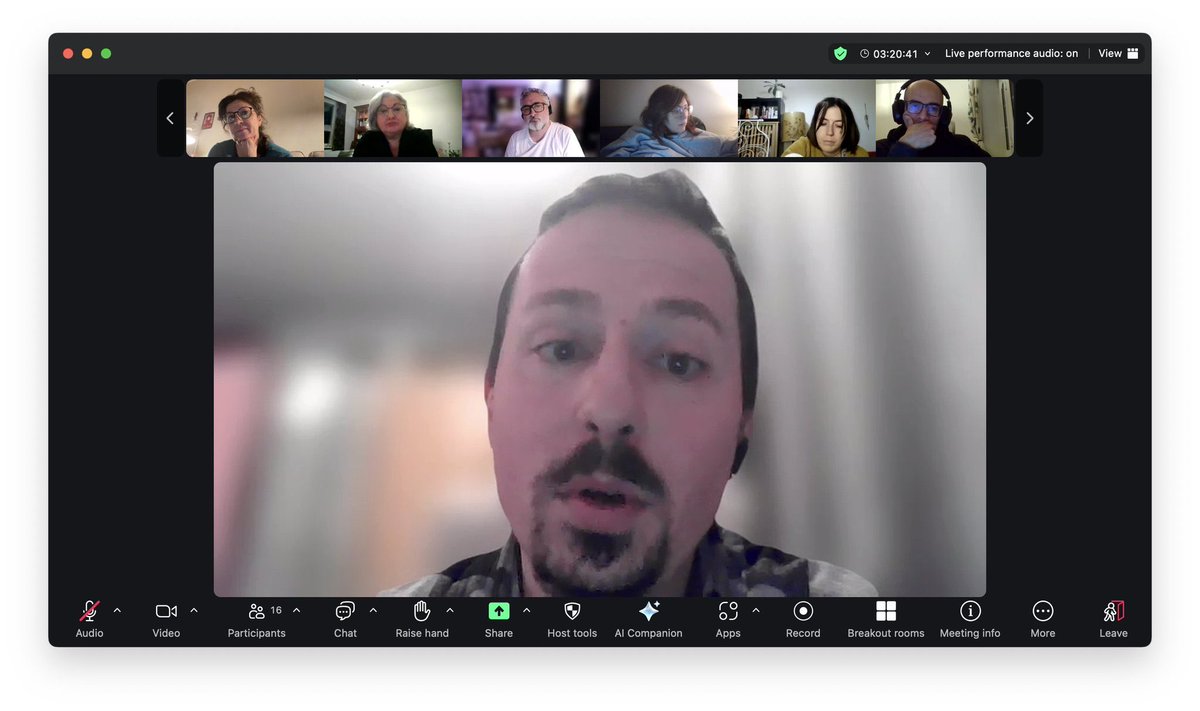 "¡Aquí no se rinde nadie!"

🔻 IUExterior cierra su III Asamblea de Federación renovando la dirección y las energías para luchar por los derechos de las migrantes y construir comunidad de izquierdas en el exterior! ❤️💛💜

<a href="/LuisCBarbado/">Luis Cortés Barbado 🇵🇸</a> reelegido coordinador de IUExterior