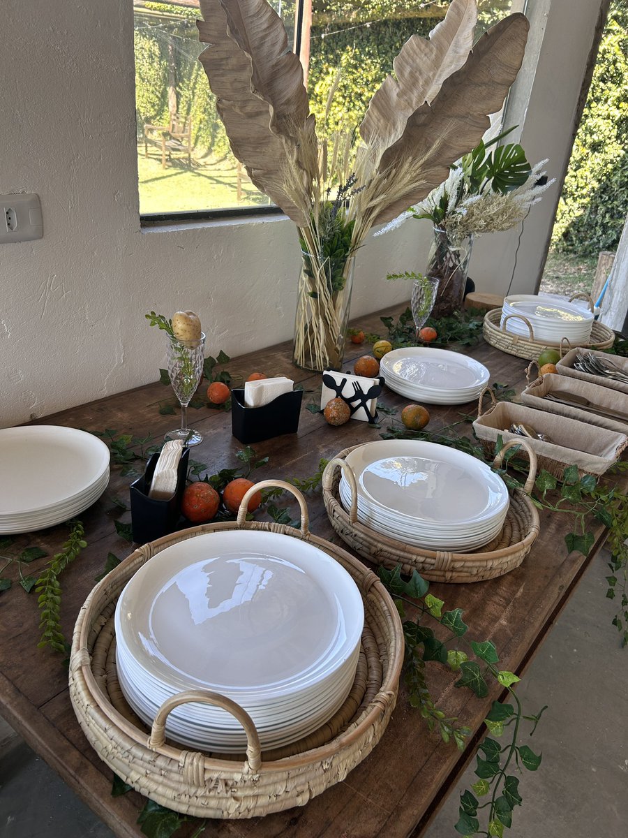 dprwianc's tweet image. era pra ser só um flerte no meu ambiente de trabalho a um ano e alguns meses atras e hoje estamos fazendo um almoço em família para celebrar o nosso NOIVADO, porque iremos nos CASAR.