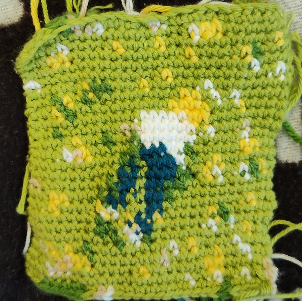 Nurture cover is sooo small but its really cool, just like the album ^^