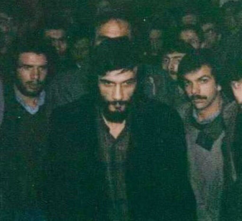 İçinde bulunduğumuz yüzyılı İslam'ın fetih ve oluş, oluş ve fetih dönemi olarak ilan etmek "zaman hükmü" bakımından İBDA memuriyetinin zâhir ve bâtın ölçüsüyle ifşâıdır.

-Kumandan Salih Mirzabeyoğlu