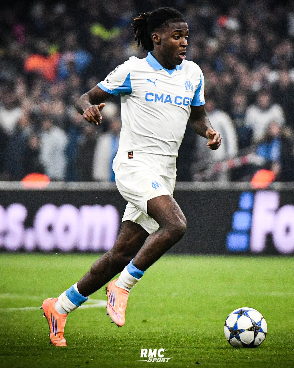 🔵⚪️ Titulaire surprise du match victorieux contre Newcastle, Bakola n'est pas dans le groupe pour affronter Toulouse pour la 14e journée de Ligue 1. 
Explications
rmcsport.bfmtv.com/football/ligue…