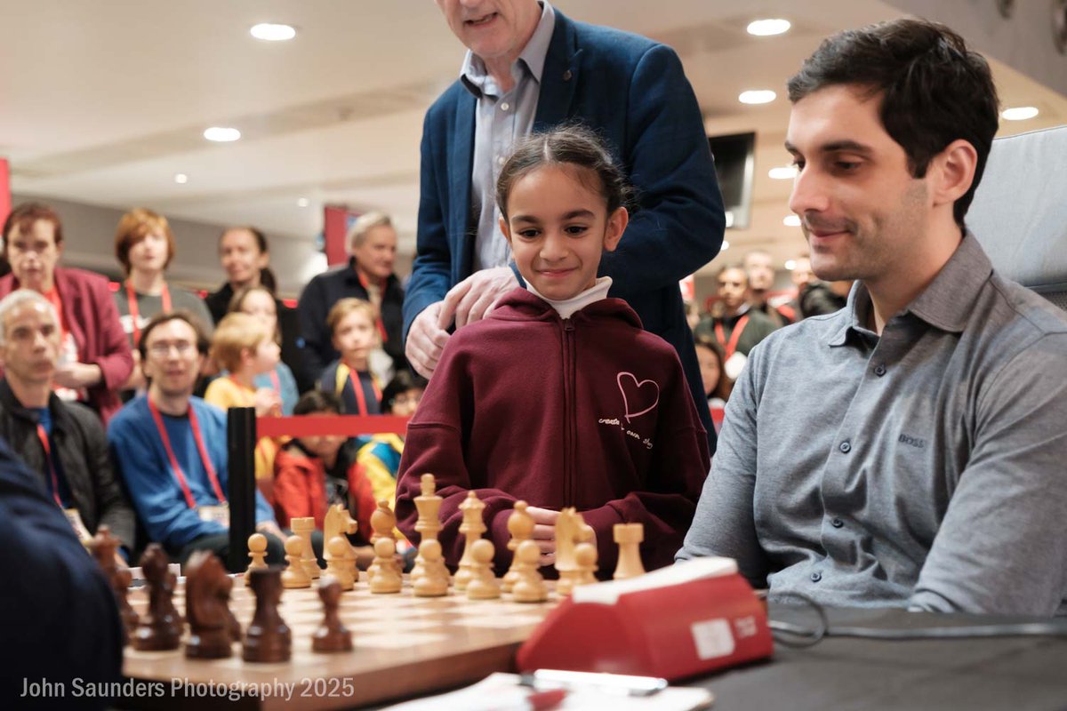 John Saunders tweet media