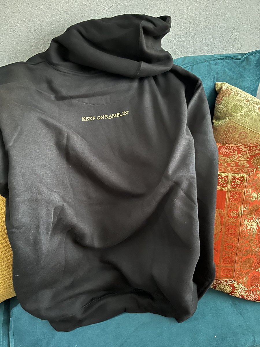 LvngConsciously's tweet photo. YAY!! My Radio Company hoodie arrived ๐๐ผ
#RadioCompany
#JensenAckles
#SteveCarlson
#RadioCompanyMerch https://t.co/gamYrtyTZw