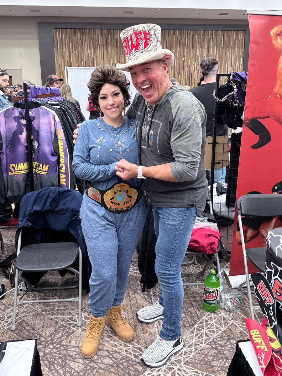 Danielle tweet media