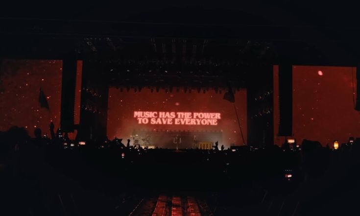 IS THIS A MF TWENTY ONE PILOTS REFERENCE?