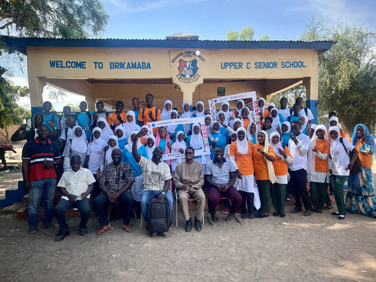 UnaidsGambia's tweet photo. Educated, Empowered, Protected. ✅ We closed our sensitization in Brikamaba by linking a key message: Keeping girls in school is one of the most powerful strategies for HIV prevention. Knowledge is their shield, education is their future. #EducationPlus @UNDP_TheGambia @UNGambia https://t.co/h7xXH17oCu