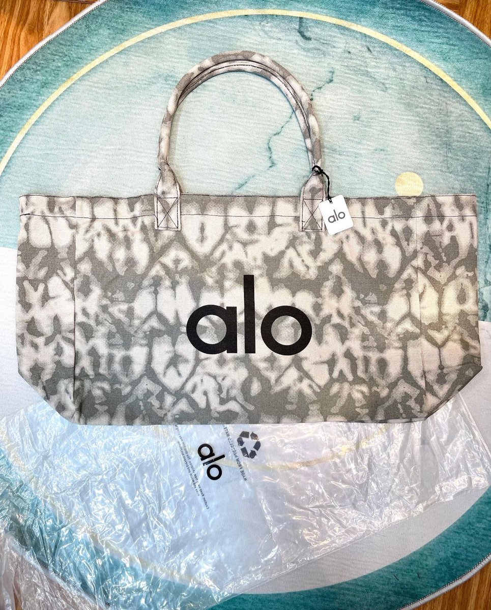 🔮🪩 tweet media