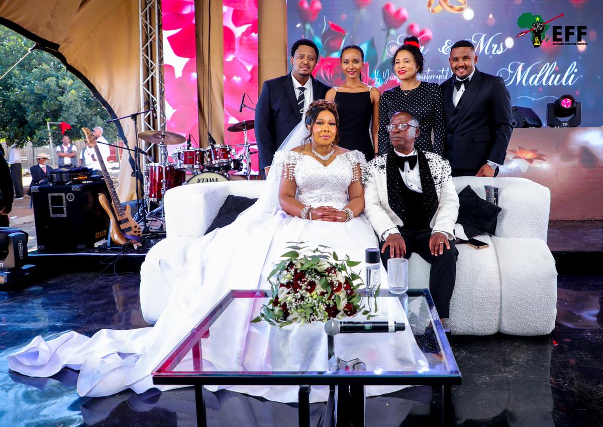 EFFGautengProv's tweet image. 🚨In Pictures🚨

The EFF Spokespersons, Commissars, Sinawo Thambo and Msane Thembi and Provincial Chairperson, Nkululeko Dunga at the Wedding Ceremony of EFF Councillor in Ekurhuleni Julius Mdluli in Katlehong, Gauteng 

Councillor Mdluli is a dedicated Fighter and we wish him…