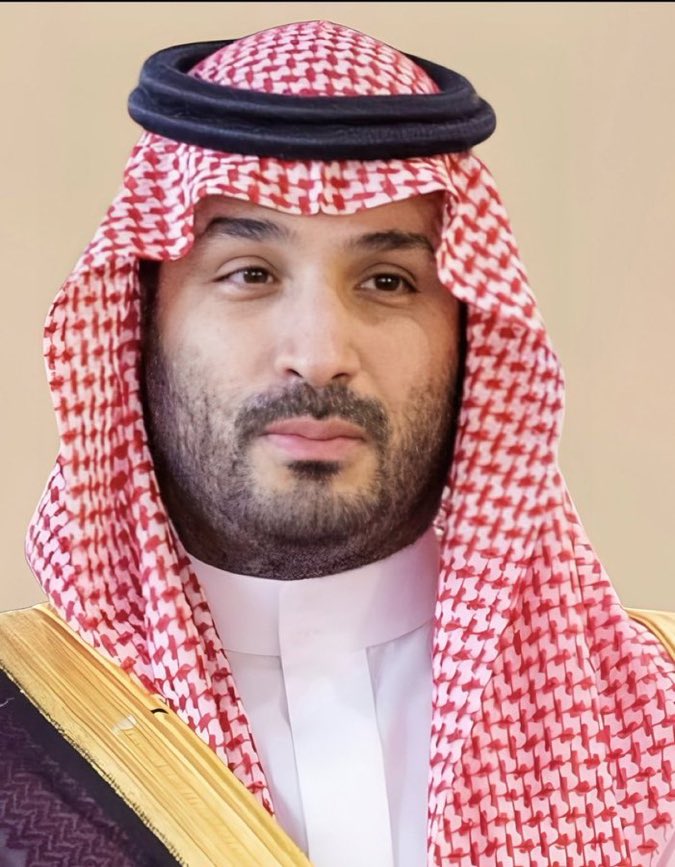 دافعوا عنه بقلوبكم.. دافعوا عنه بعقولكم.. ولا تسمعوا فيه قولاً، فأعداءه ليسوا أشخاص فقط، بل دول بأجهزتها، وأموالها، ووسائل إعلامها.
#ولي_العهد