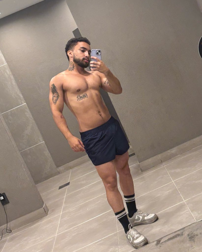 henry, come on tweet media