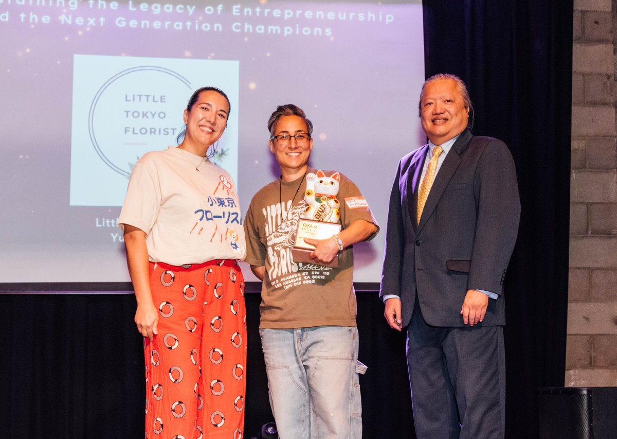 APISmallBizCollaborative tweet media