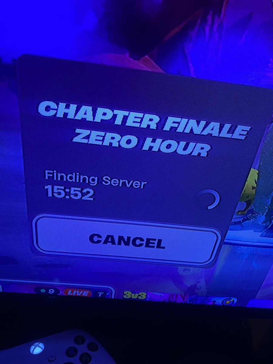 RavensontopOp's tweet photo. BIGGEST GAME IN THE WORLD BUT CANT FIX YOUR SERVERS?!?!? @Fortnite #fortnite https://t.co/7zLbbffyfY