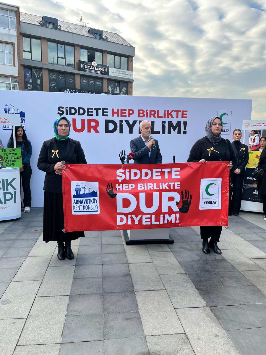 Şiddete Hep Birlikte DUR Diyelim!

Arnavutköy’de kadınlara yönelik şiddete karşı toplumsal farkındalığı artırmak, birlik ve farkındalık mesajımızı güçlendirmek için bir araya geldik.

Arnavutköy Kent Konseyi olarak; Yeşilay ve paydaş kurumlarımızla gerçekleştirdiğimiz etkinlikte